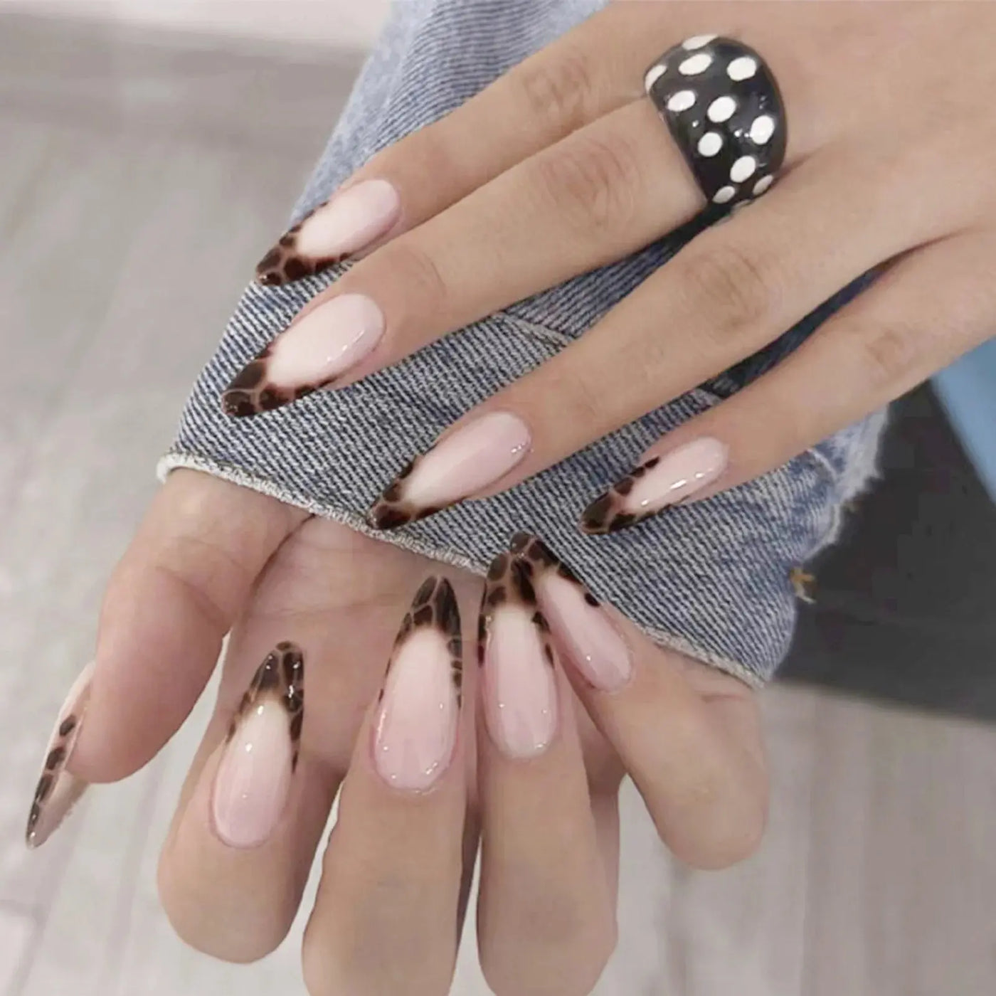 24Pcs Pink French Style Fake Nails 3D Bowknot Designs Short Square Press on Nails Sweet Korean Fashion False Nail for Women Girl Makeup art