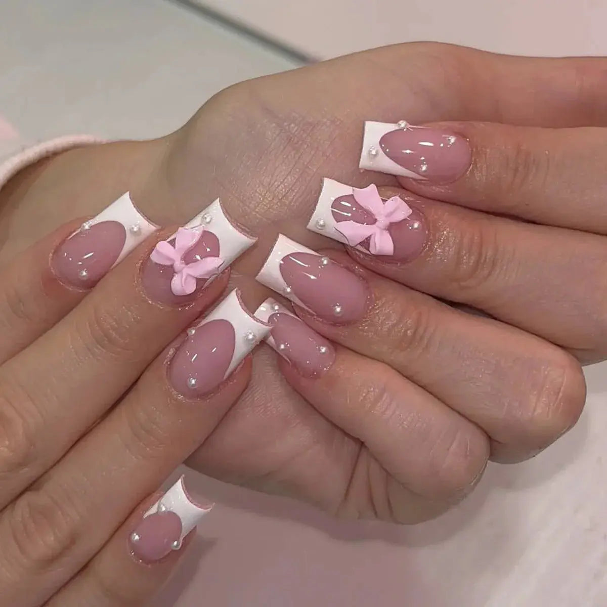 24Pcs Pink French Style Fake Nails 3D Bowknot Designs Short Square Press on Nails Sweet Korean Fashion False Nail for Women Girl Makeup art