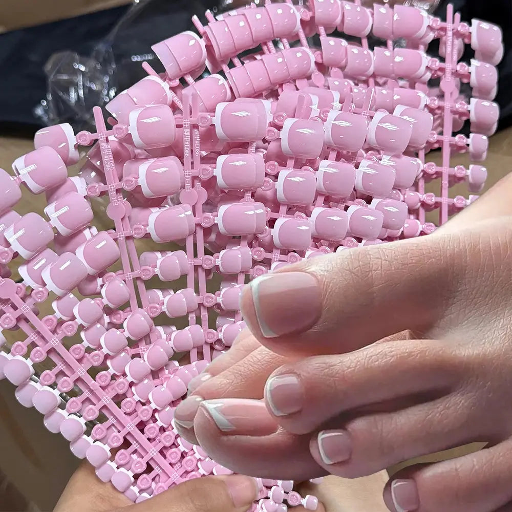 120pcs Short Square False Toe Nail Tips Pink French Soft Gel Press On Toenails White Edge Fake Toe nails Full Cover Toe Nail Tip Makeup art