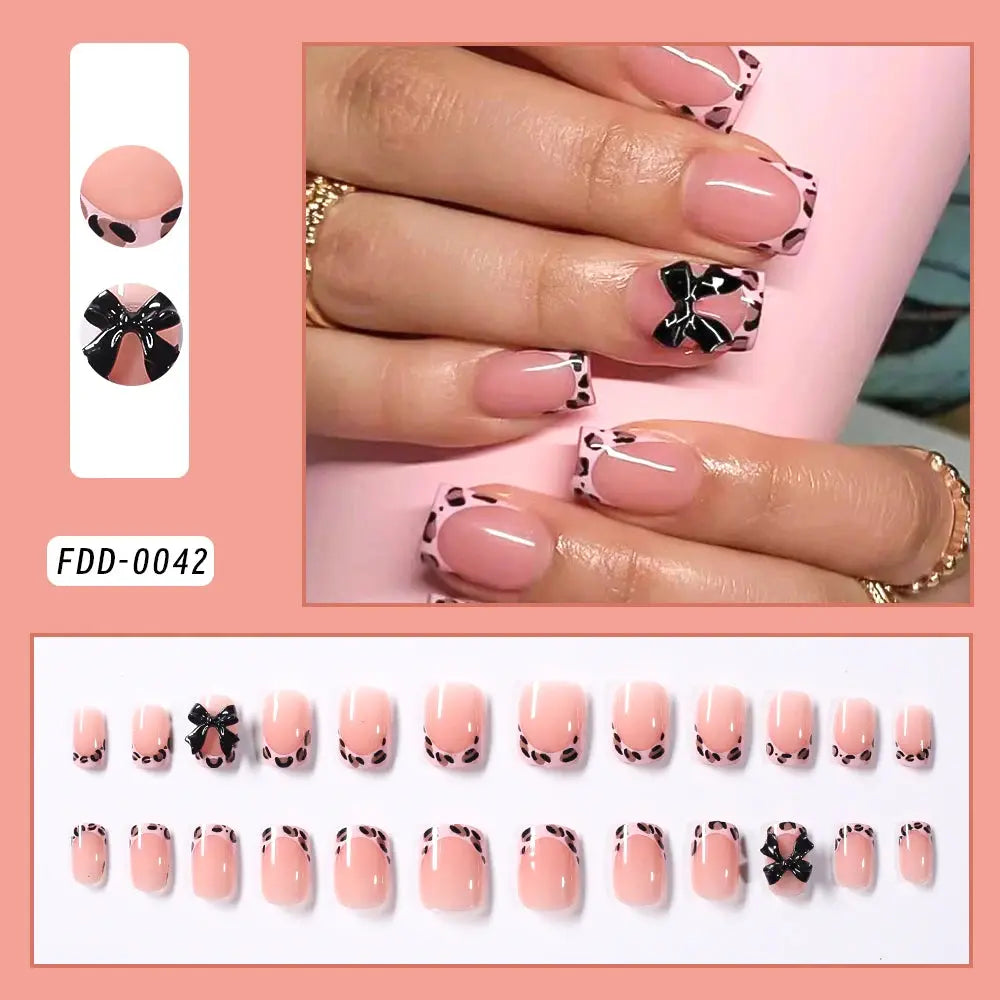 24Pcs Gold Ripple Brown Flowers False Nails with Rhinestones Pearl Design Wearable Almond False Nails Full Cover Press on Nails Makeup art