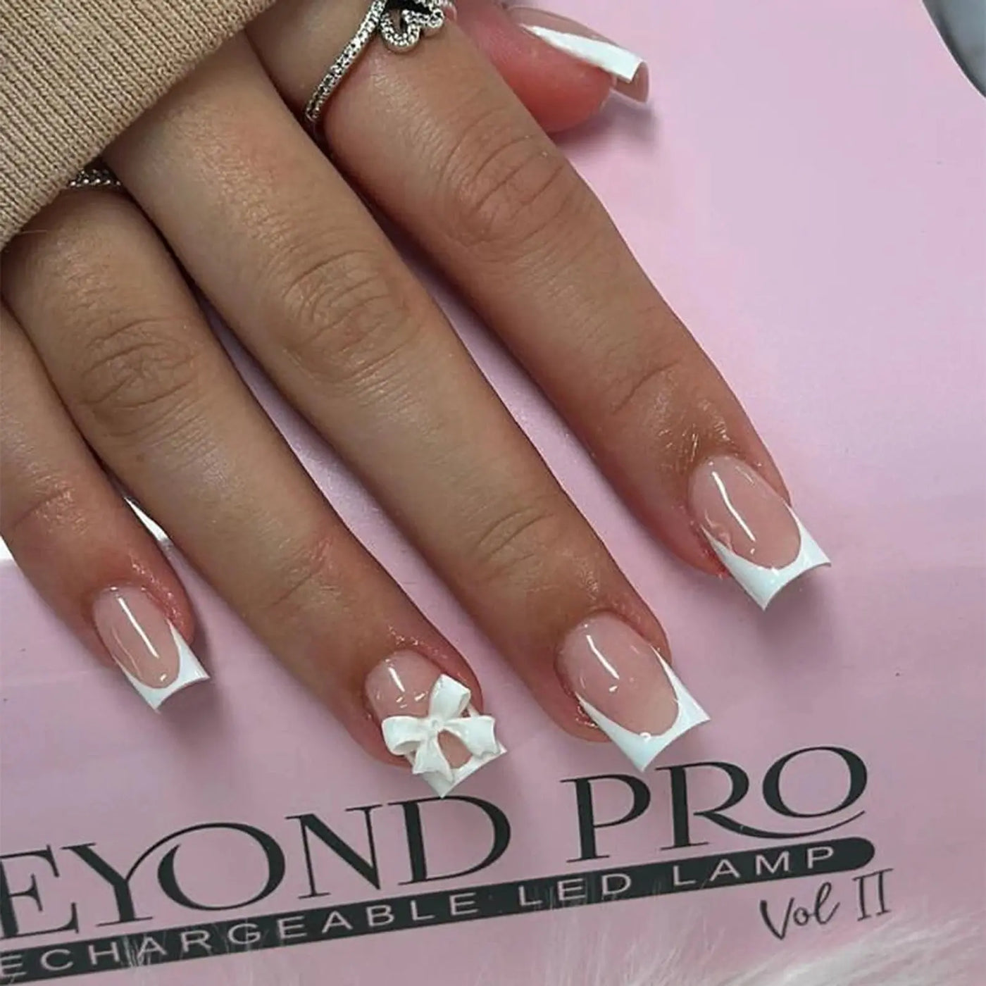 24Pcs Pink French Style Fake Nails 3D Bowknot Designs Short Square Press on Nails Sweet Korean Fashion False Nail for Women Girl Makeup art