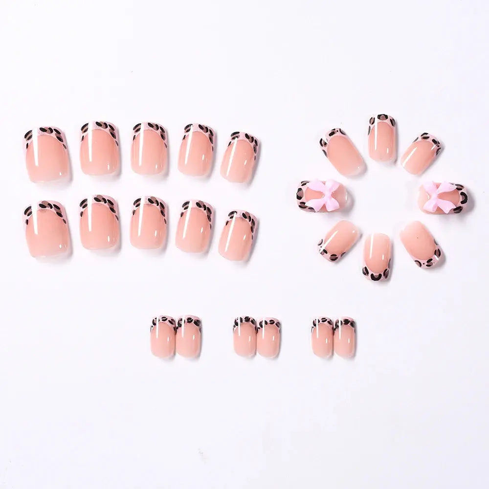 24Pcs Gold Ripple Brown Flowers False Nails with Rhinestones Pearl Design Wearable Almond False Nails Full Cover Press on Nails Makeup art