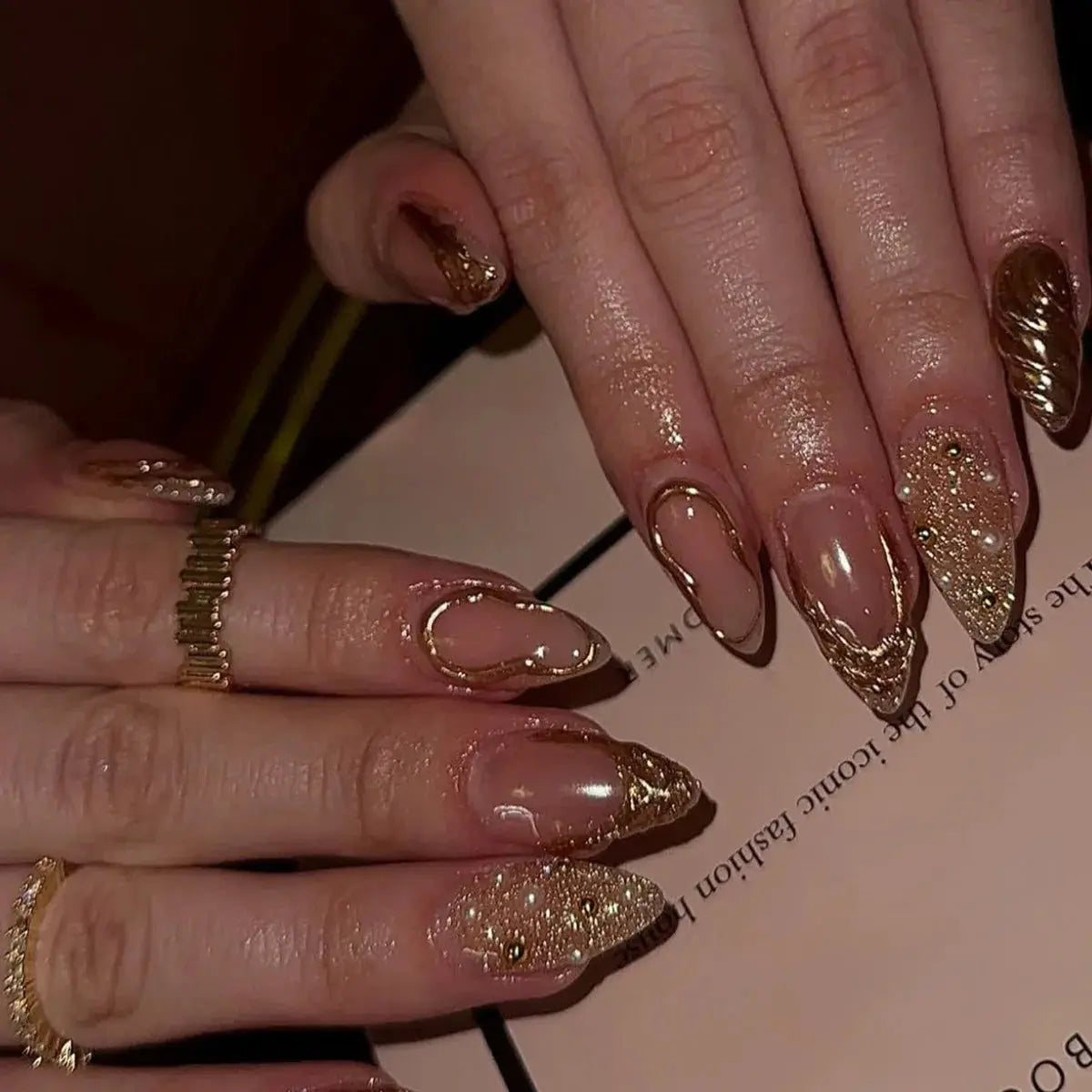 24Pcs Simple Glitter Almond False Nails with Glue Ballerina Nail Design Sweet Cool French Detachable Press on Nail Manicure Tips Makeup art