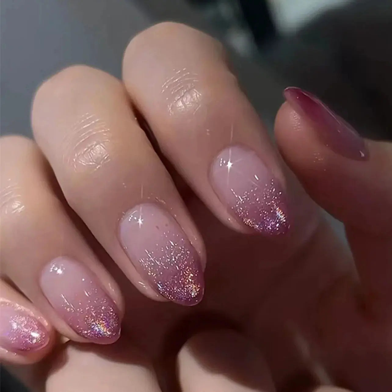 24Pcs Simple Glitter Almond False Nails with Glue Ballerina Nail Design Sweet Cool French Detachable Press on Nail Manicure Tips Makeup art