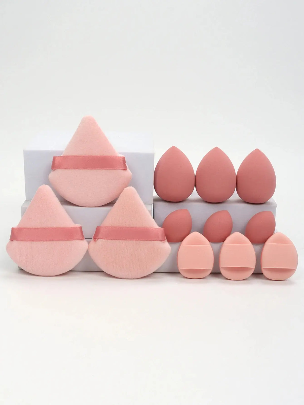 12-Piece All-Purpose Makeup Sponge Set, Made of 3 Loose Powder Puffs, 3 Mini Air Cushion Puffs, 3 Beauty Eggs and 3 Mini Beauty Makeup art
