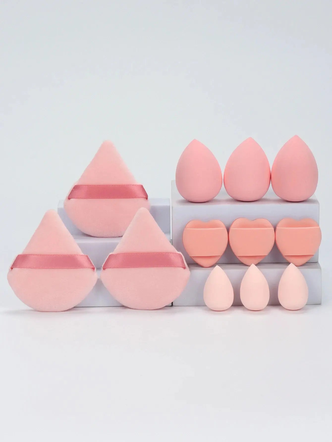 12-Piece All-Purpose Makeup Sponge Set, Made of 3 Loose Powder Puffs, 3 Mini Air Cushion Puffs, 3 Beauty Eggs and 3 Mini Beauty Makeup art